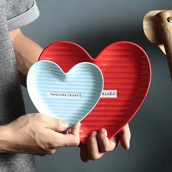 Ceramic heart dish home decor food or jewelry decor dish RED 1 PIECE LARGE - Picture 4 of 6